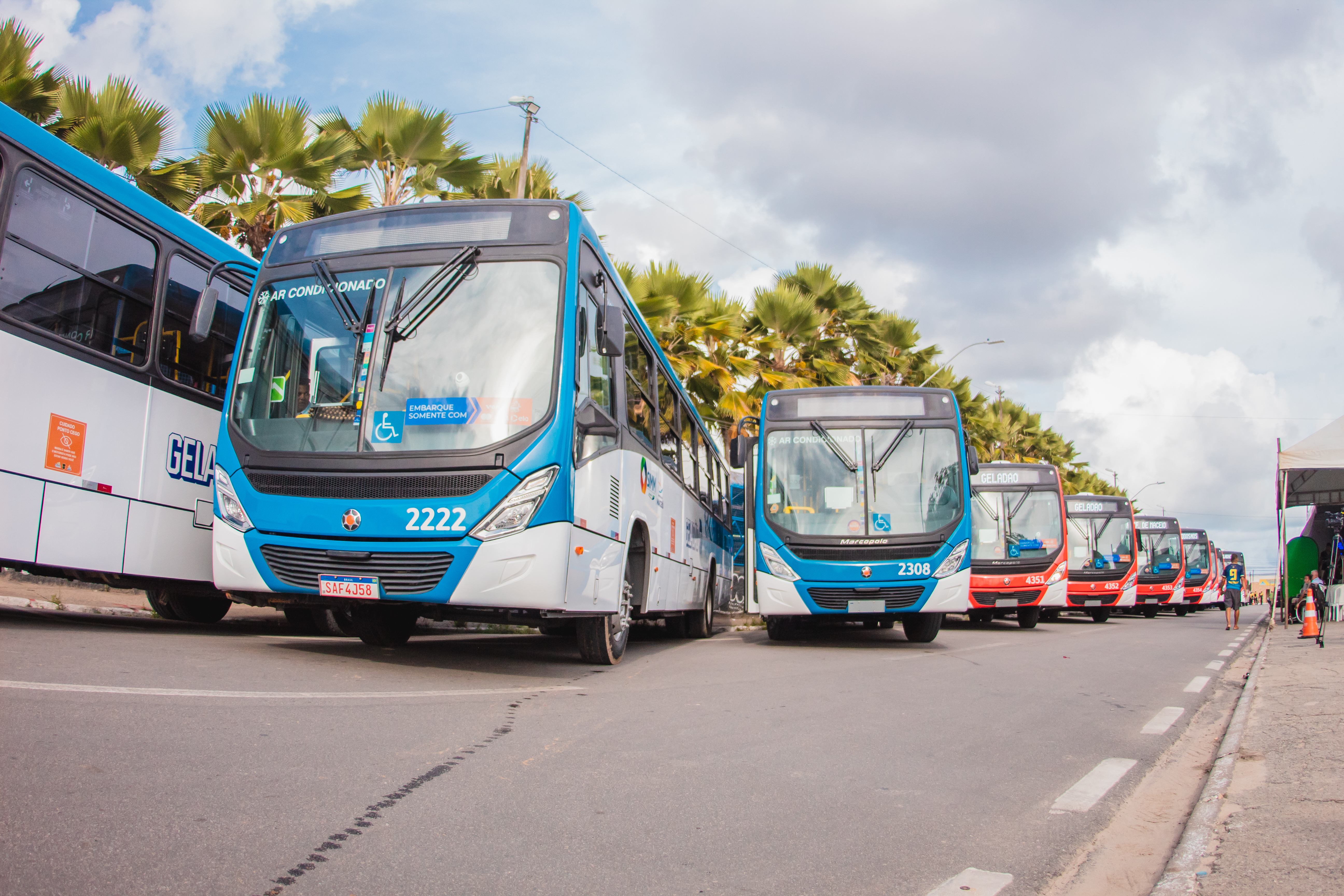 Transporte Coletivo Urbano: ônibus terão horário especial durante