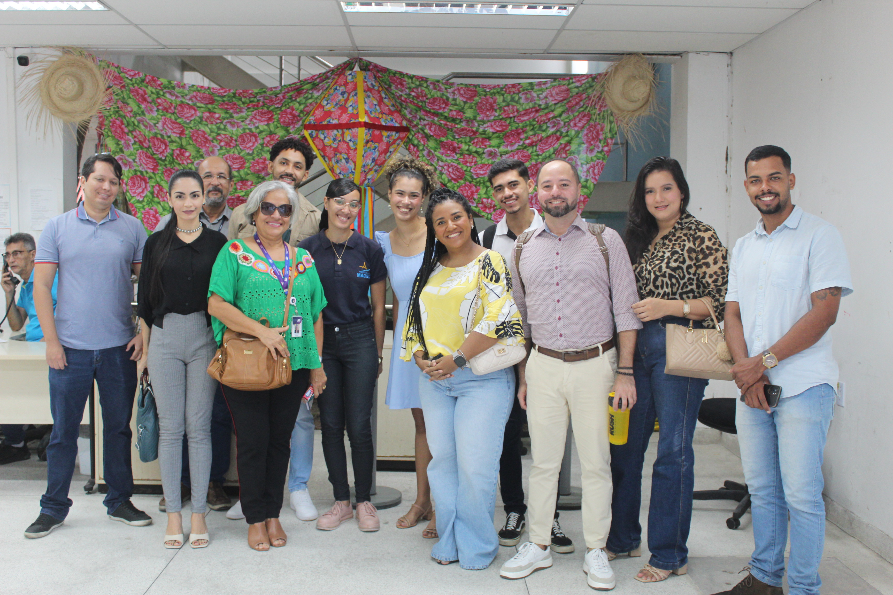 Estudantes de Administração Pública visitam sede da Sefaz Maceió