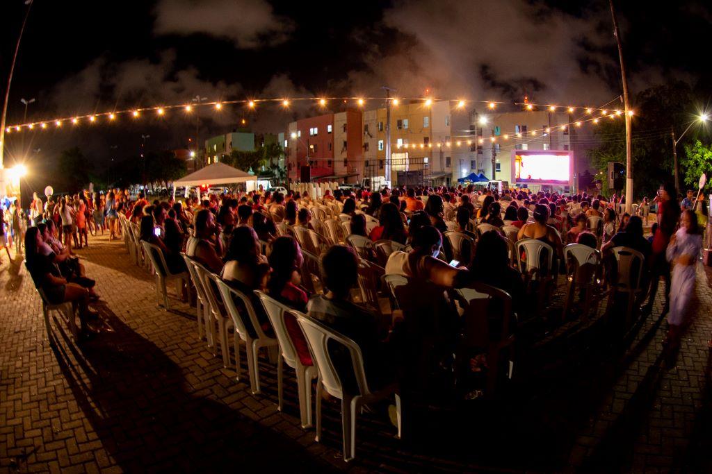 Cinema itinerante recebeu 1123 pessoas entre crianças e adultos -  Prefeitura de Caxias do Sul