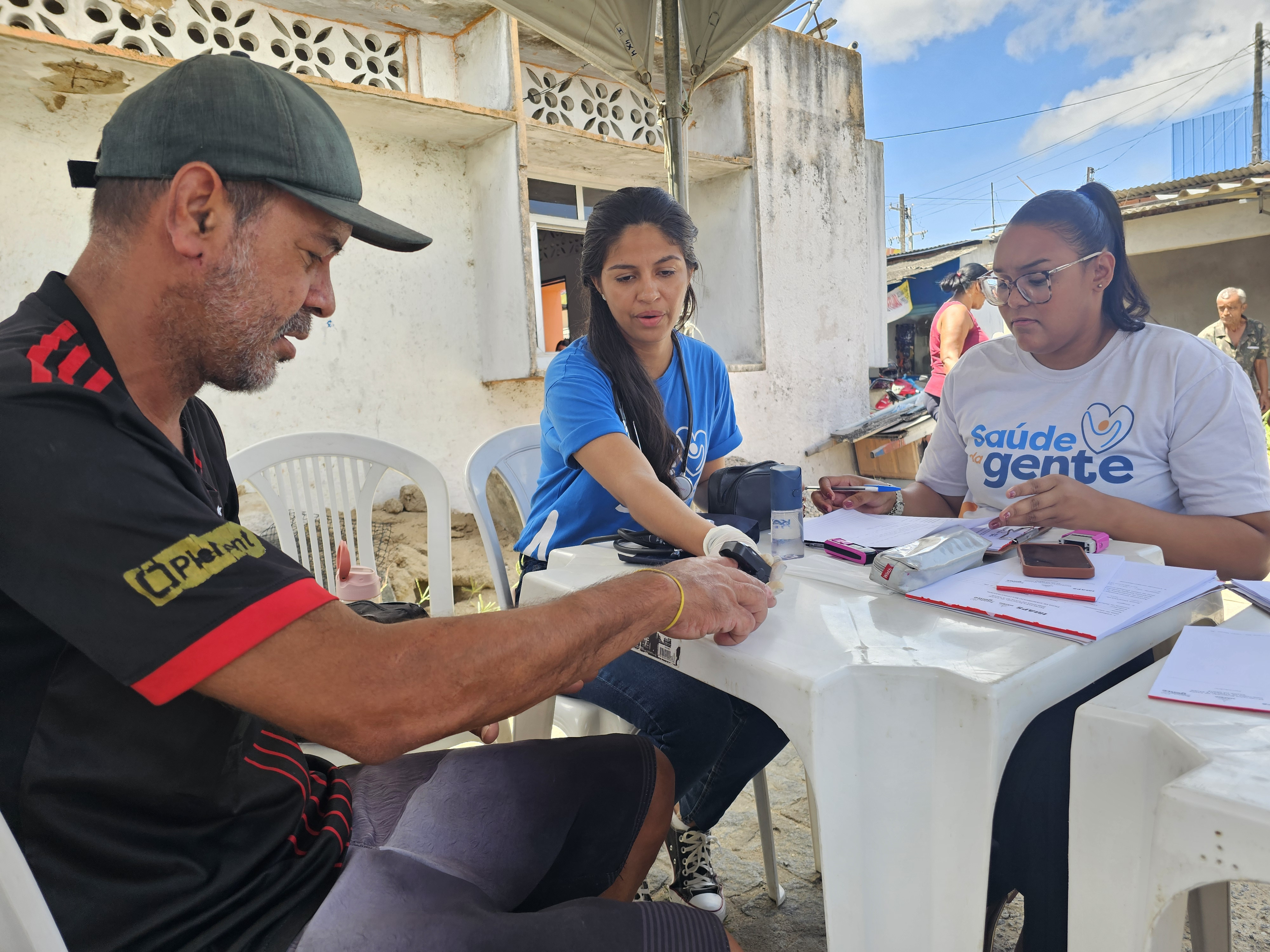 Prefeitura de Maceió promove ações de saúde no Mercado do Tabuleiro