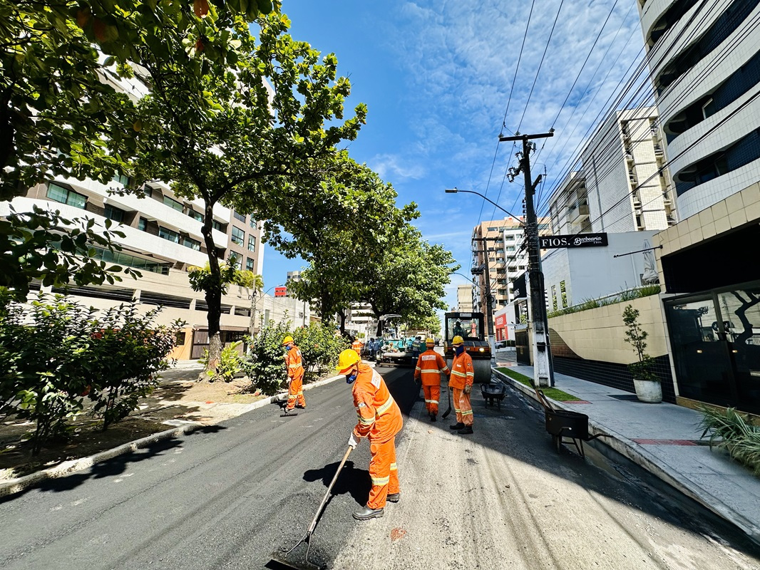 Prefeitura de Maceió leva recapeamento asfáltico para a Avenida Sandoval Arroxelas