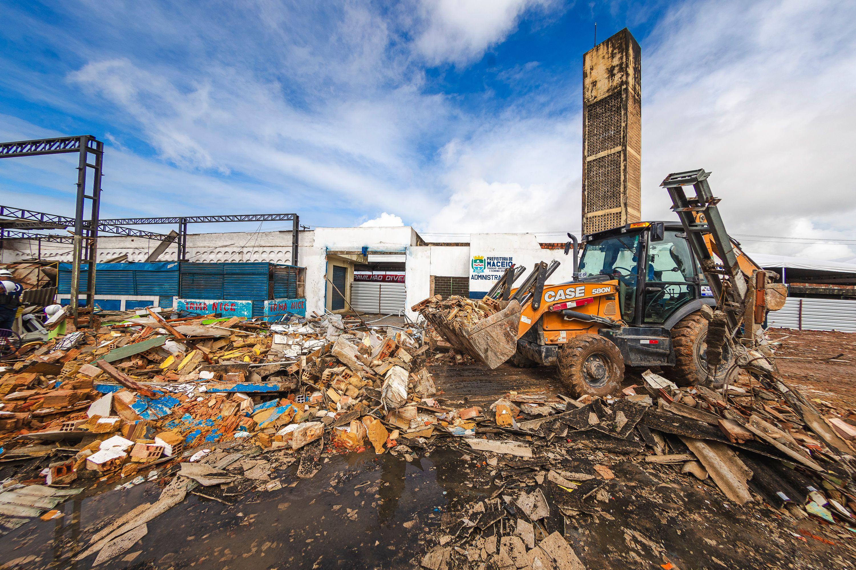 Mercado do Biu é demolido para construção de novo equipamento