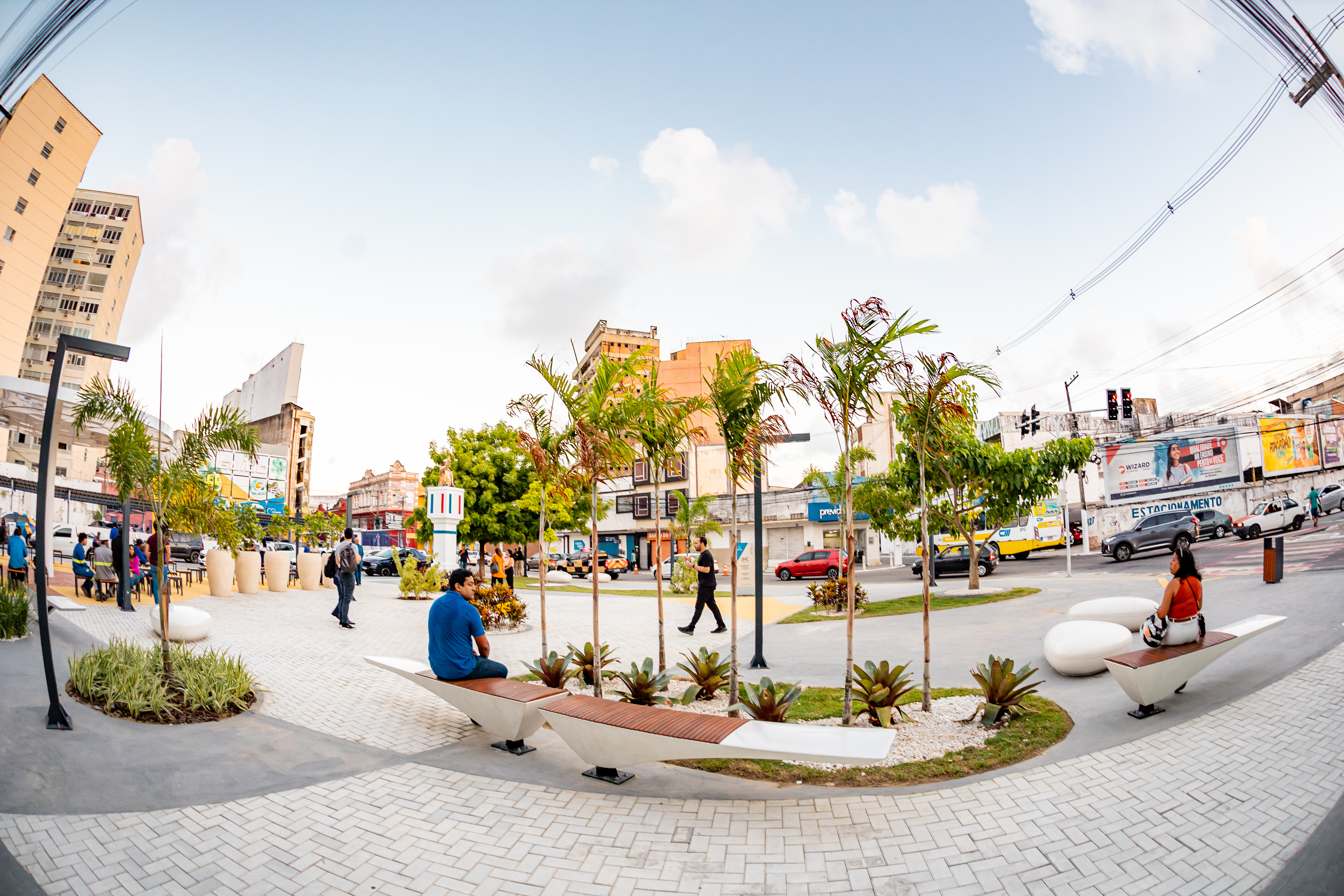 Praça Montepio dos Artistas volta a ser ponto de convivência no Centro de Maceió