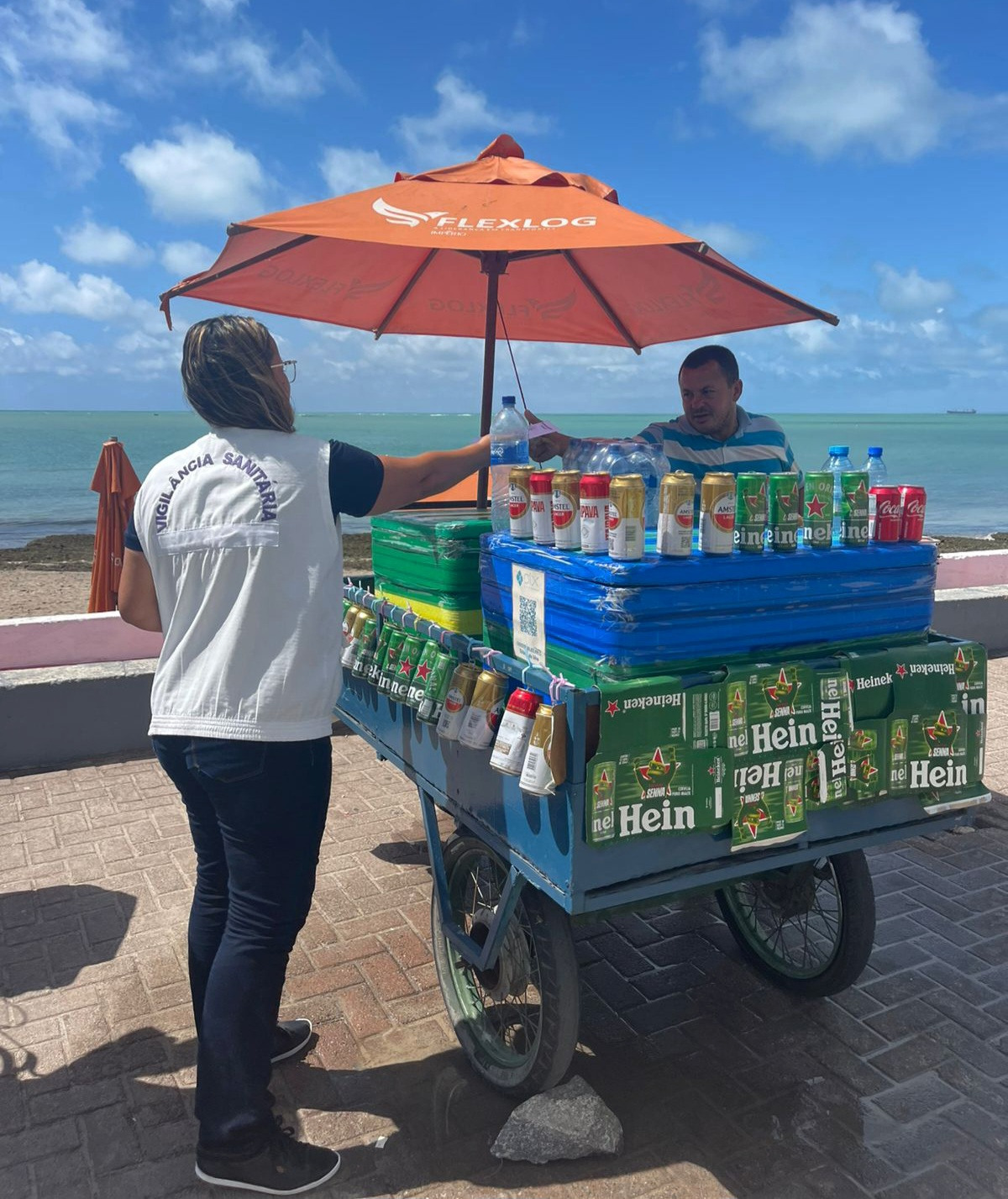 Vigilância Sanitária de Maceió promove ações educativas na orla marítima