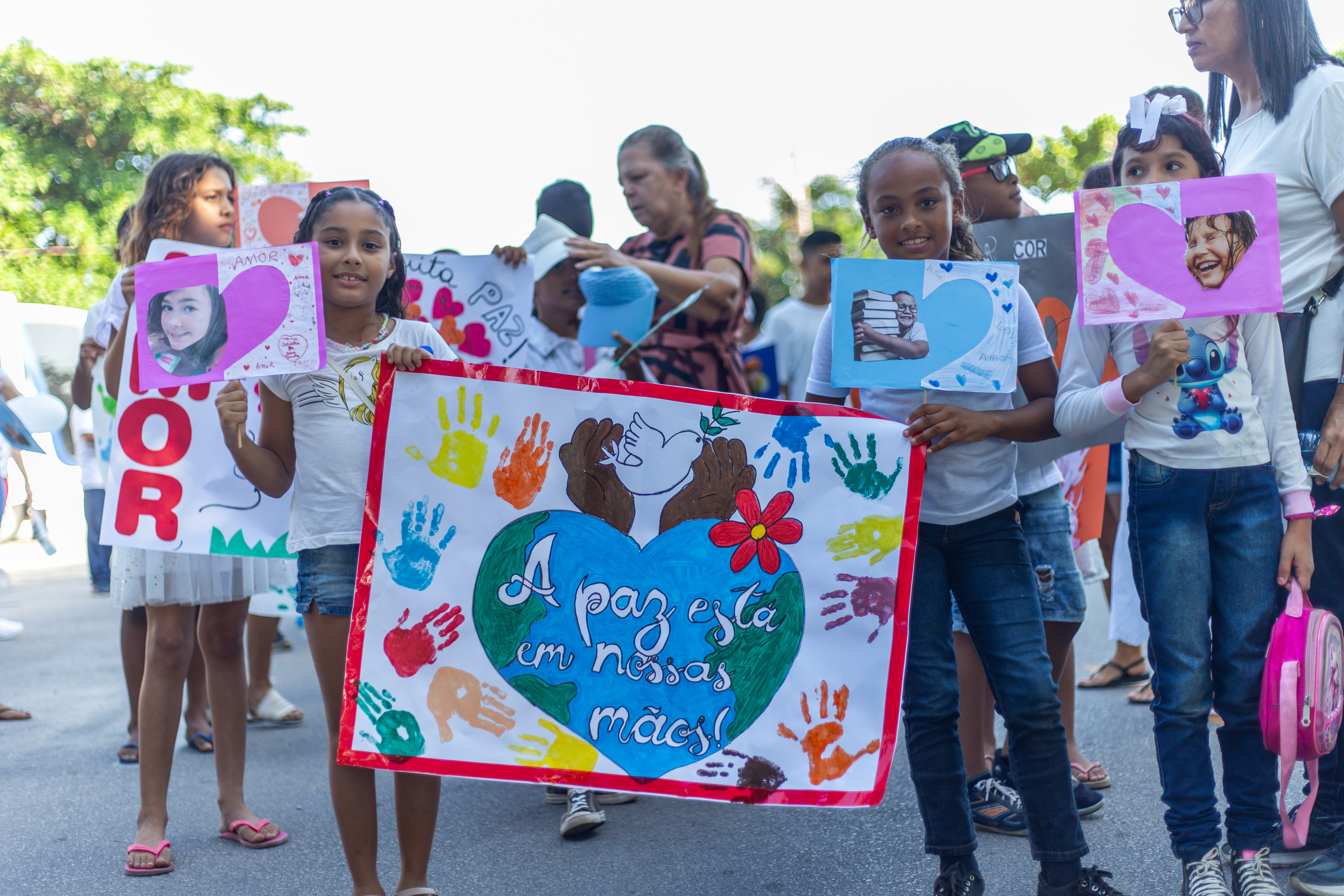 II Caminhada pela Paz e Contra o Bullying reúne estudantes e moradores do Pontal