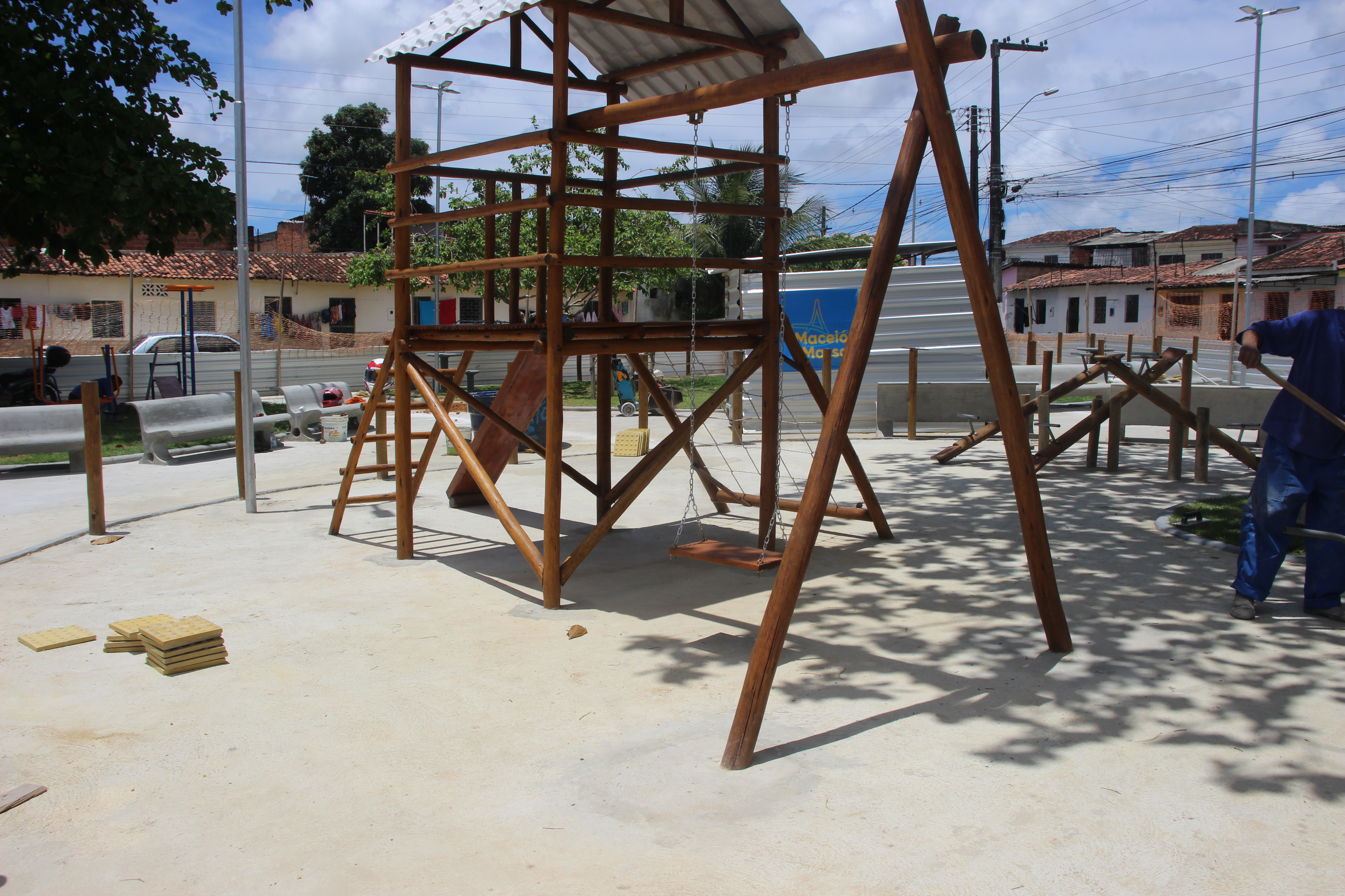 Clima Bom ganha novas áreas de lazer com revitalização das praças Padre Cícero e José Elias