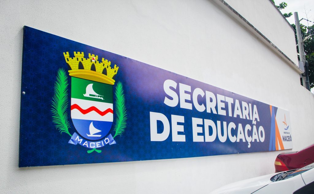 Escola de Maceió suspende aulas em uma turma após confirmação de
