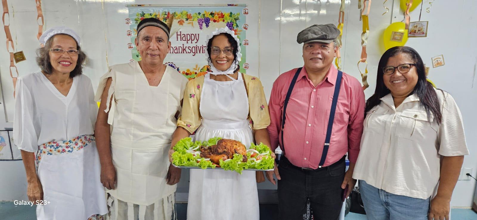 Estudantes do Núcelo de Línguas Estrangeiras participam de atividade cultural