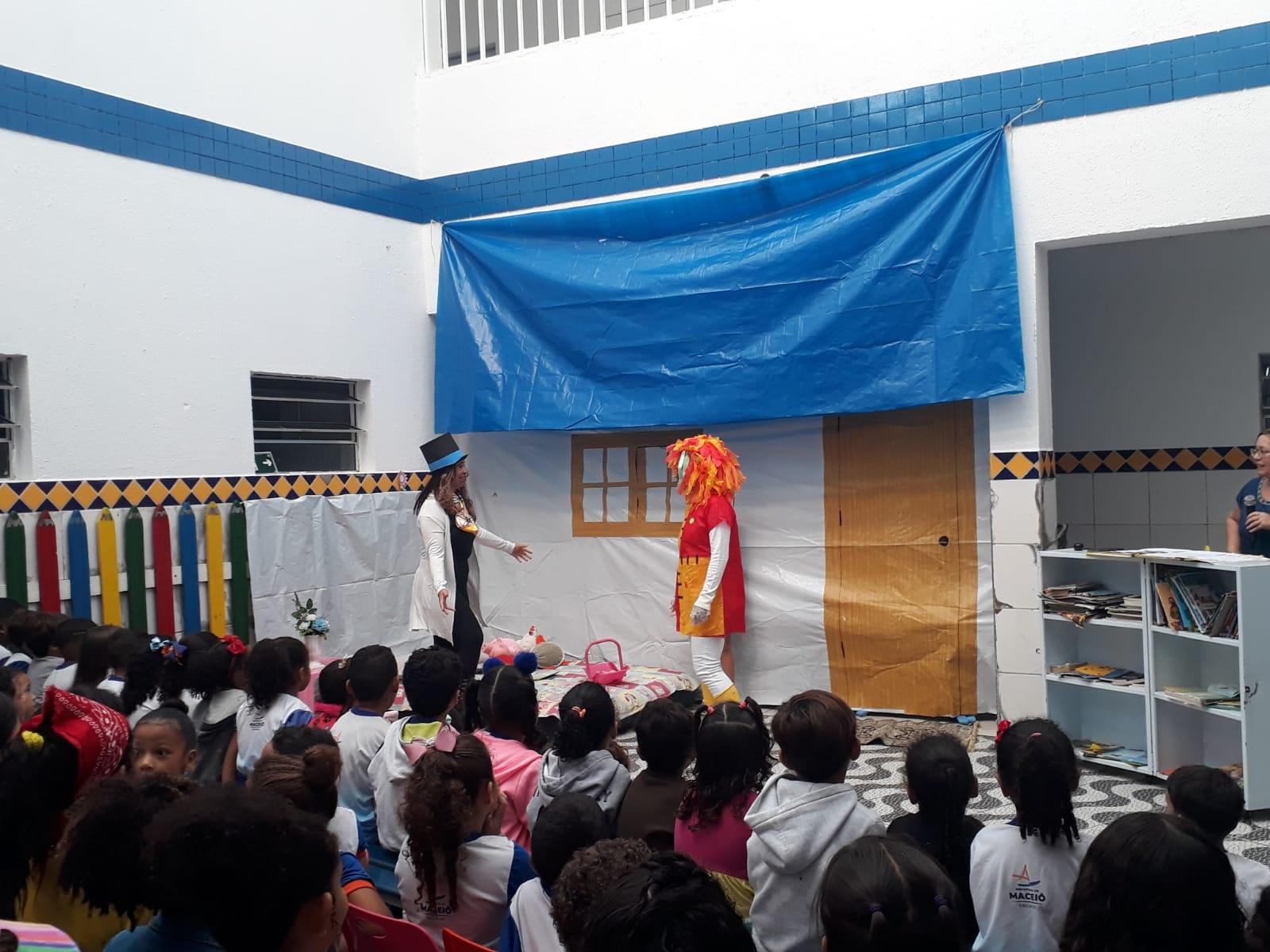 Projeto estimula hábito da leitura de alunos da Escola Municipal Zilka de Oliveira