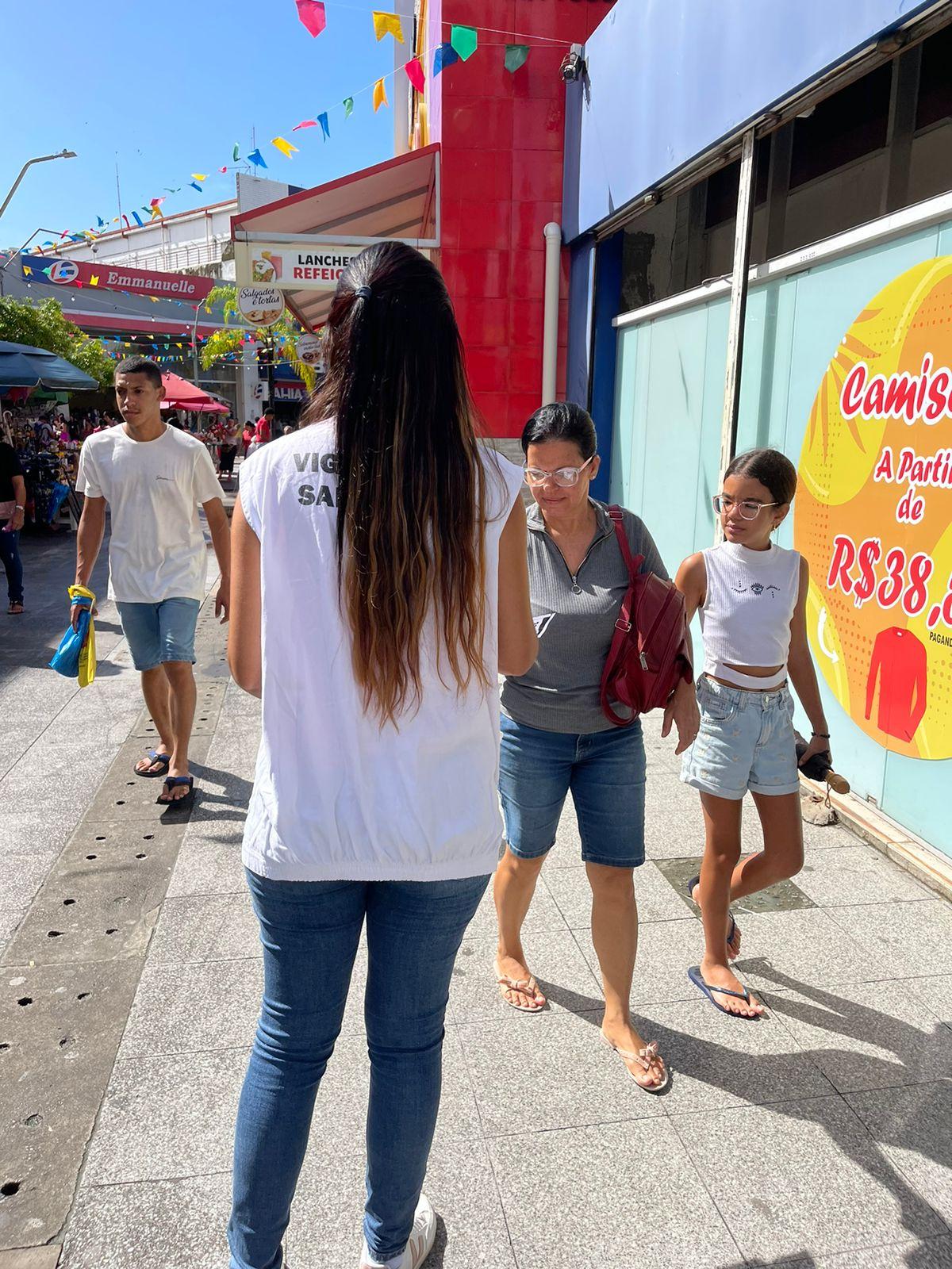 Vigilância Sanitária realiza ação de combate ao cigarro eletrônico em Maceió