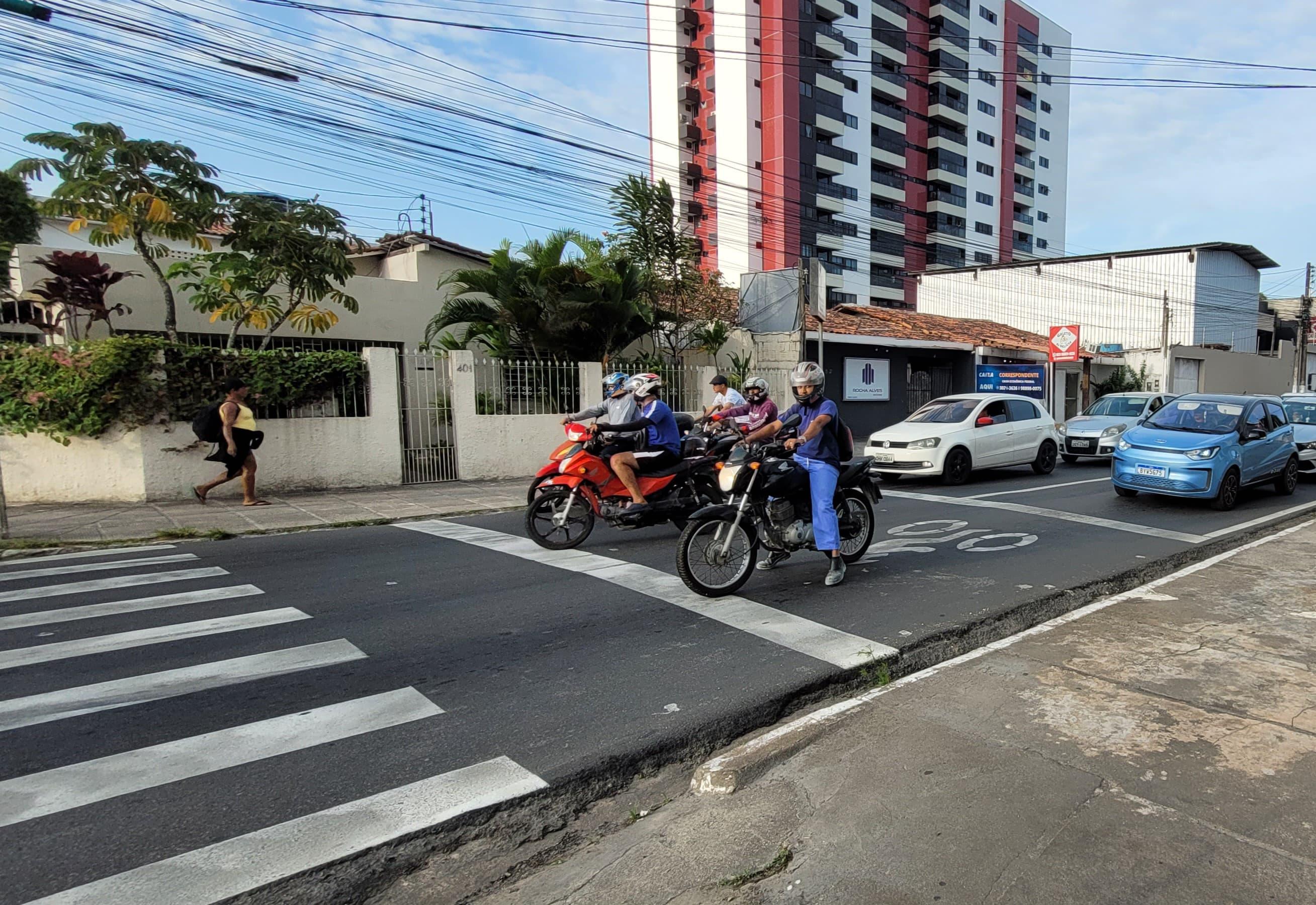 Maceió ganha novas áreas de espera em semáforos para motociclistas