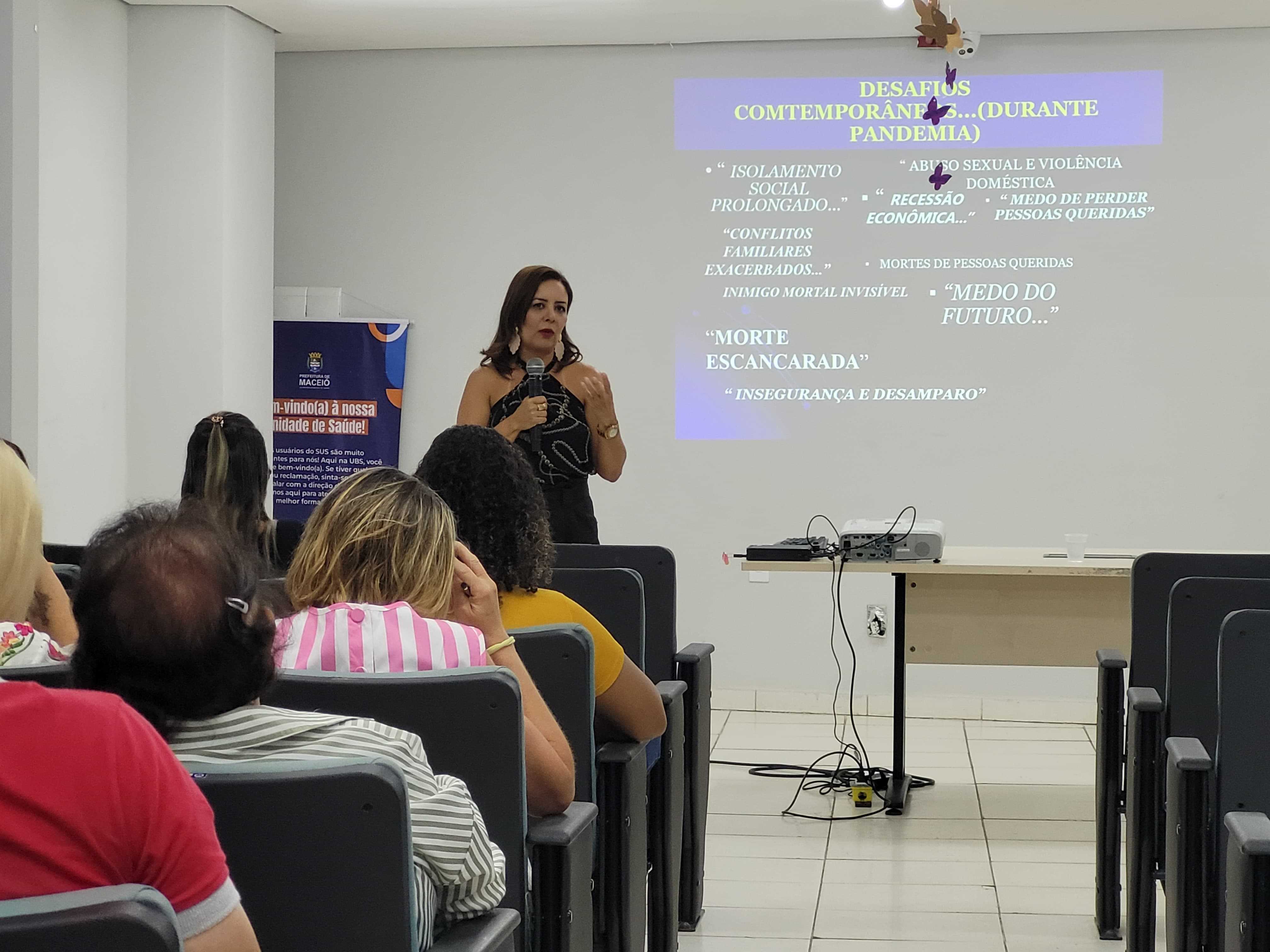 Profissionais da Prefeitura de Maceió participam de seminário sobre saúde mental na adolescência