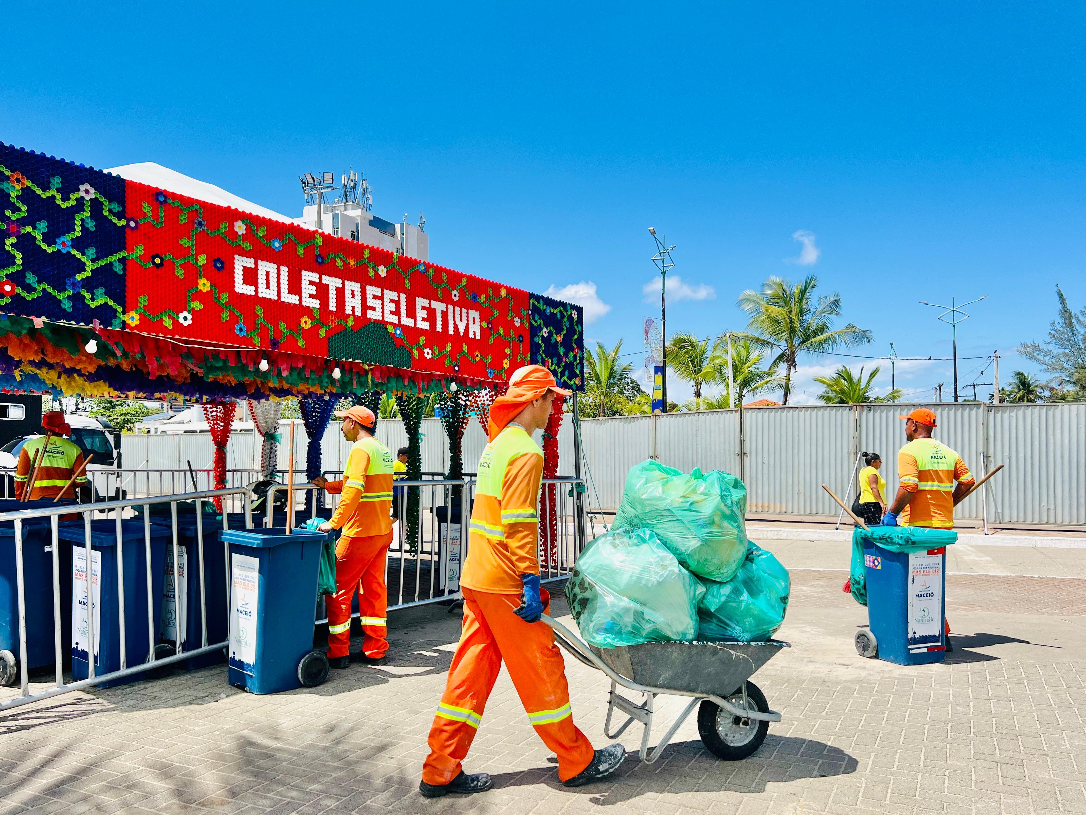 Coleta seletiva no Verão Massayó retirou mais de 3,7 toneladas de recicláveis