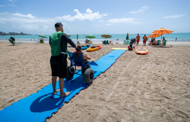 Prefeitura realiza Praia Acessível na Folia nesta sexta-feira (10), na orla de Pajuçara