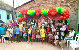 Prefeitura de Maceió promove recreação e entrega presentes na Grota Recanto Nabal