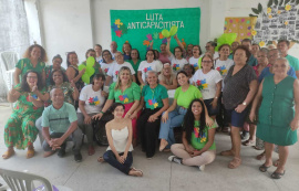 Idosos participam de ação de combate ao preconceito contra pessoas com deficiência