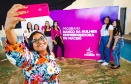 Políticas públicas pioneiras para mulheres marcam a gestão JHC