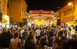 Carnaval É Massa celebra artistas locais e fortalece cultura no coração de Jaraguá