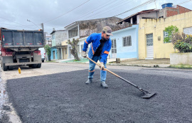 Operação Tapa-buraco recupera mais de mil ruas no primeiro semestre de 2025