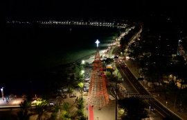 Árvore de Natal da Ponta Verde terá iluminação sincronizada com música