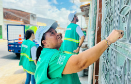 Moradores do Dique Estrada são beneficiados com 1ª edição do Ecoponto Aqui