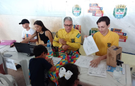 DMTT leva ação de trânsito ao Conjunto Jardim Royal pelo programa Brota na Grota