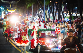 Desfile de Natal leva mais encanto e magia para a orla de Maceió no domingo (8)