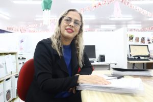 Técnica do setor de Educação Especial, Micheline Cavalcante. Foto: Jamerson Soares/Ascom Semed