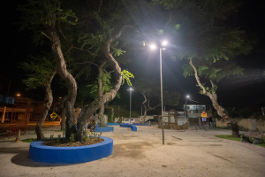 Bairro do Riacho Doce recebeu mais de 300 luminárias com tecnologia LED