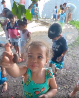 Creche Kyra Maria barros, no Clima Bom, atividade de caça a ovos de chocolate. Foto: cortesia