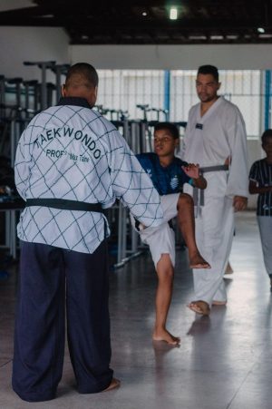 Prática do Taekwondo na Escola Municipal Professora Eulina Ribeiro Alencar Fotos: Natália Luísa/Ascom Semed
