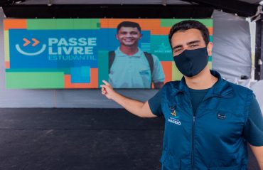 Prefeito JHC implanta Passe Livre e beneficia mais de 50 mil estudantes da capital