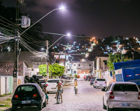 Brota na Grota: mais quatro comunidades de Maceió vão receber iluminação 100% LED