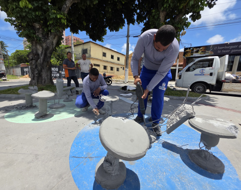 Prefeitura de Maceió recupera praça destruída em Cruz das Almas