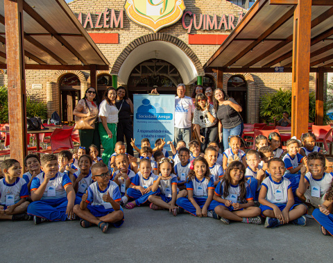 Alunos de creche municipal participam de atividade recreativa