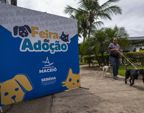 Feira de Adoção garante novos lares e acolhimento responsável para cães e gatos