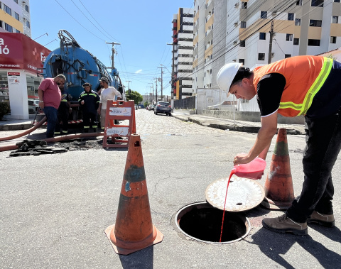 Operação Línguas Sujas flagra lançamentos clandestinos de esgoto na Pajuçara