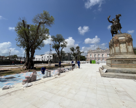 Revitalização da Praça Marechal Deodoro entra na reta final