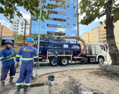 Prefeitura atua de forma permanente para manter eficiência da rede de drenagem