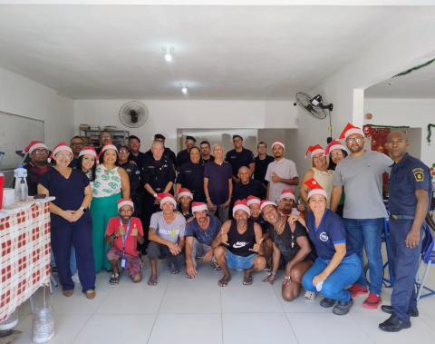 Centros Pop de Maceió comemoram Natal com pessoas em situação de rua