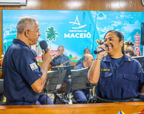 Banda de música da Guarda Civil Municipal se apresenta na Prefeitura de Maceió