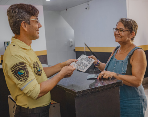 Placas de veículos perdidas durante fortes chuvas podem ser recuperadas no DMTT