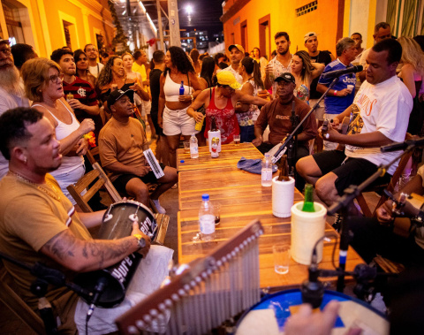 Samba no Beco: música, animação e alegria movimentam Jaraguá