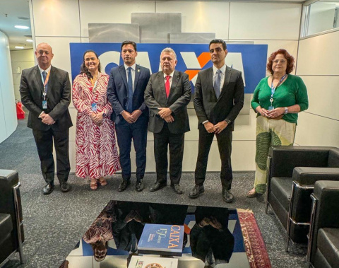 Prefeito JHC quer avaliação da Caixa Econômica sobre déficit habitacional em Maceió