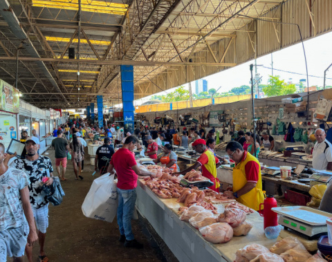 Mercados públicos e feiras de Maceió têm funcionamento especial neste feriado