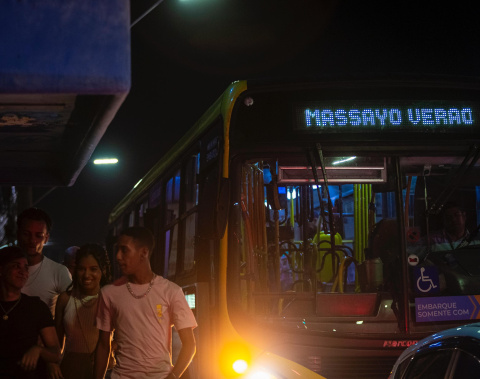 Confira as linhas gratuitas de ônibus do Verão Massayó 2025