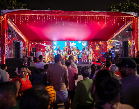 Natal de Todos Nós atrai público com artistas locais e Guerreiro