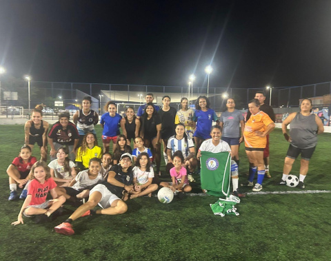 Projeto "Lugar de Mulher é com Bola no Pé" celebra o empoderamento feminino