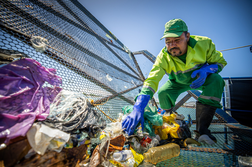 Objetos descartáveis são os resíduos mais encontrados. Foto: Jonathan Lins/Secom Maceió