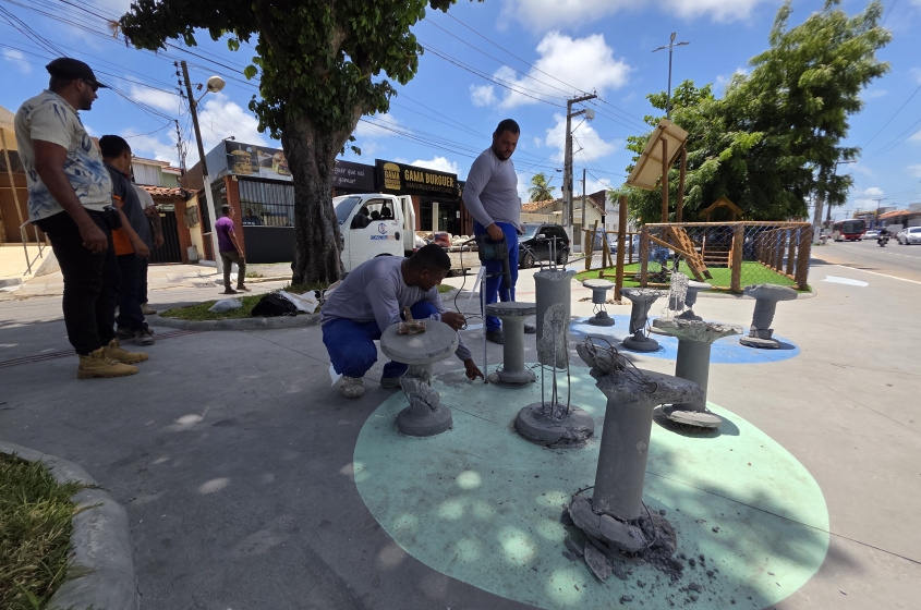 Prefeitura de Maceió inicia recuperação de praça destruída por acidente em Cruz das Almas. Foto: Beto Macário/Secom Maceió